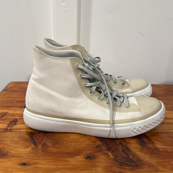 Converse High All Star Beige Two Toned Hi Top Sneakers - Picture 2 of 7